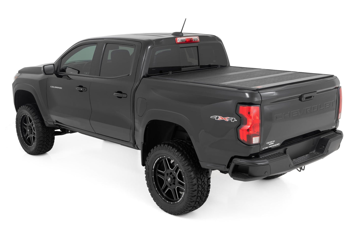 Rough Country - Hard Low Profile Bed Cover - 5' Bed - Chevy/GMC Canyon/Colorado (15-25)
