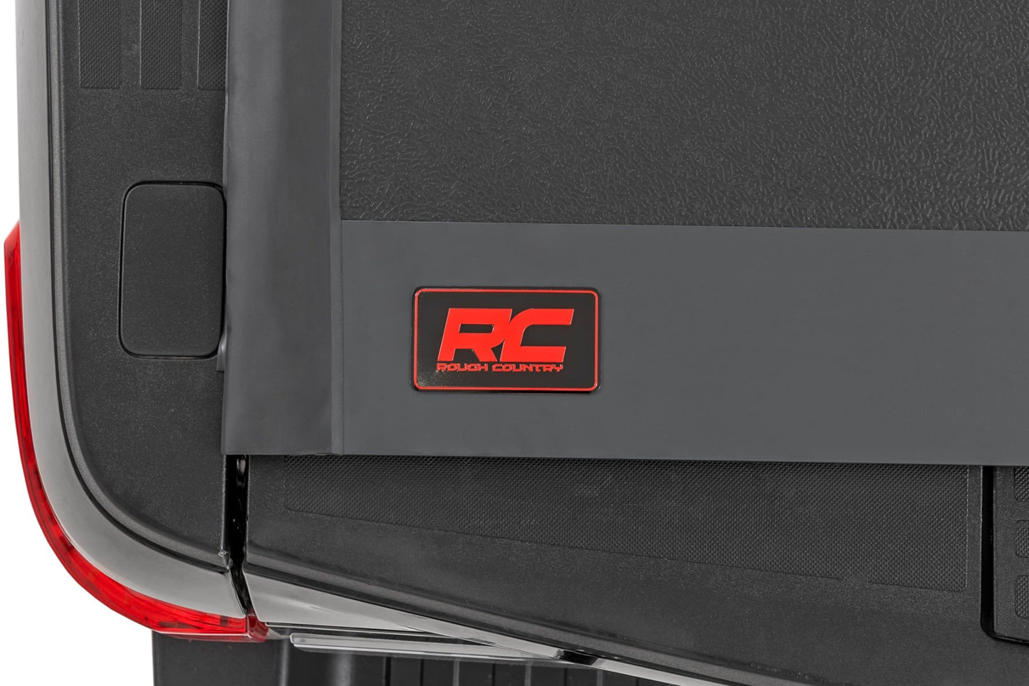 Rough Country - Hard Low Profile Bed Cover - 6'10 In. Bed - Ford F-250/F-350 Super Duty (17-25)