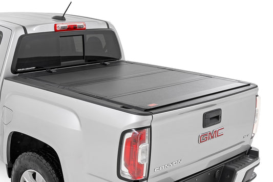 Rough Country - Hard Tri-Fold Flip Up Bed Cover - 5' Bed - Chevy/GMC Canyon/Colorado (15-25)